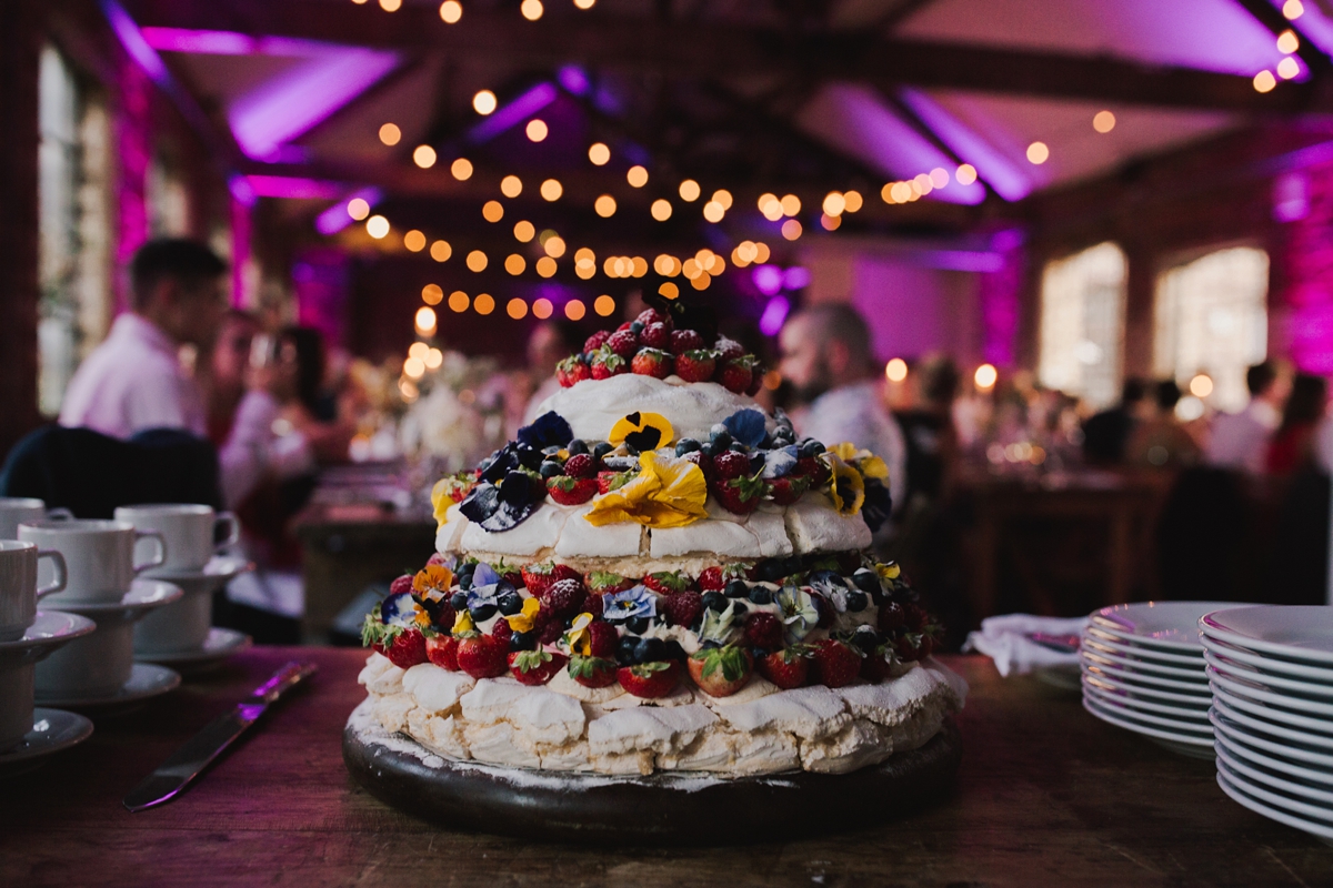 41 Pavolva wedding cake