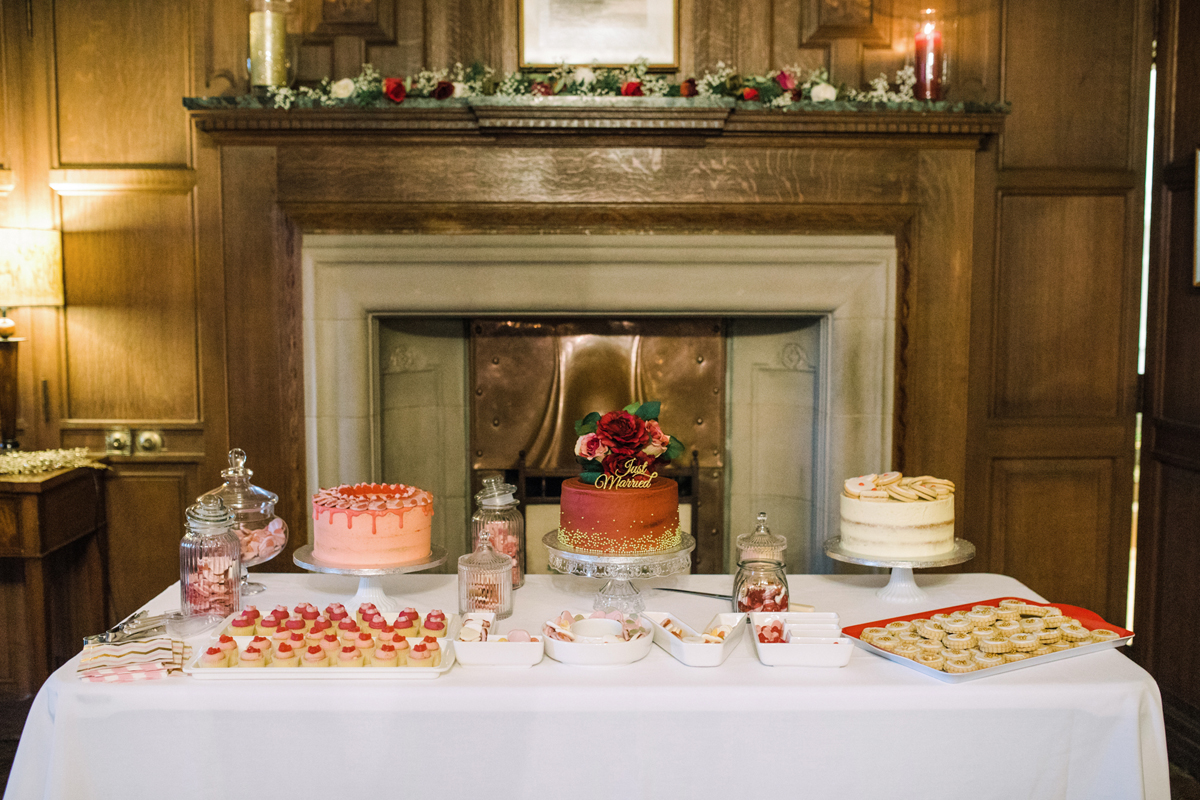 42 Autumn wedding cake table