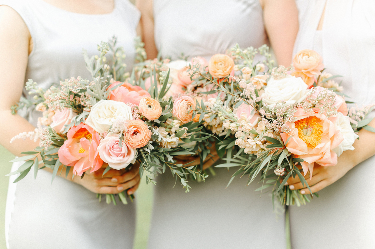 94 Peach bridal party bouquets