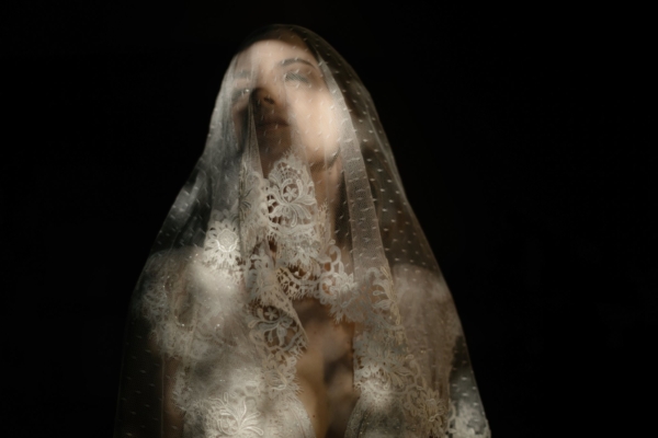 Reverie amongst the Roses: Italian Spring Bridal Editorial with Lihi Hod