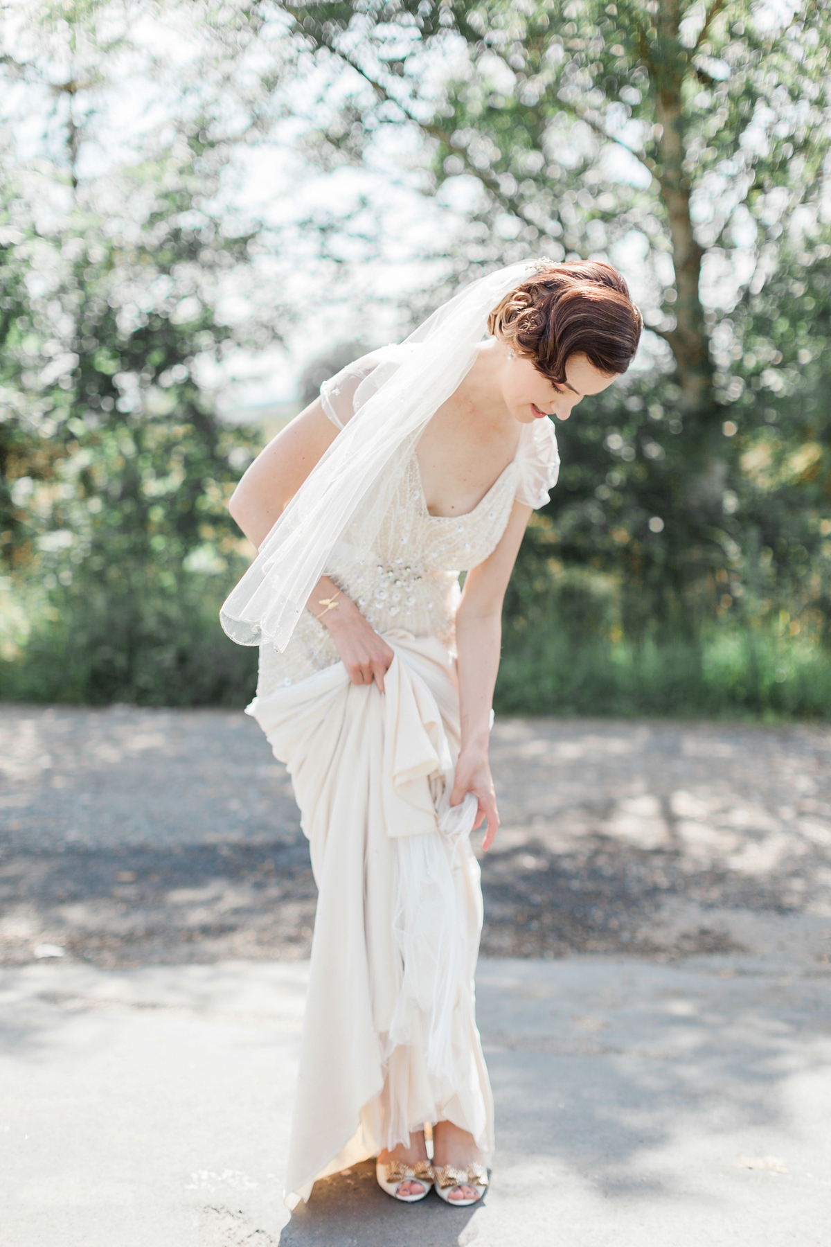 willow jenny packham 1920s countryside wedding 25