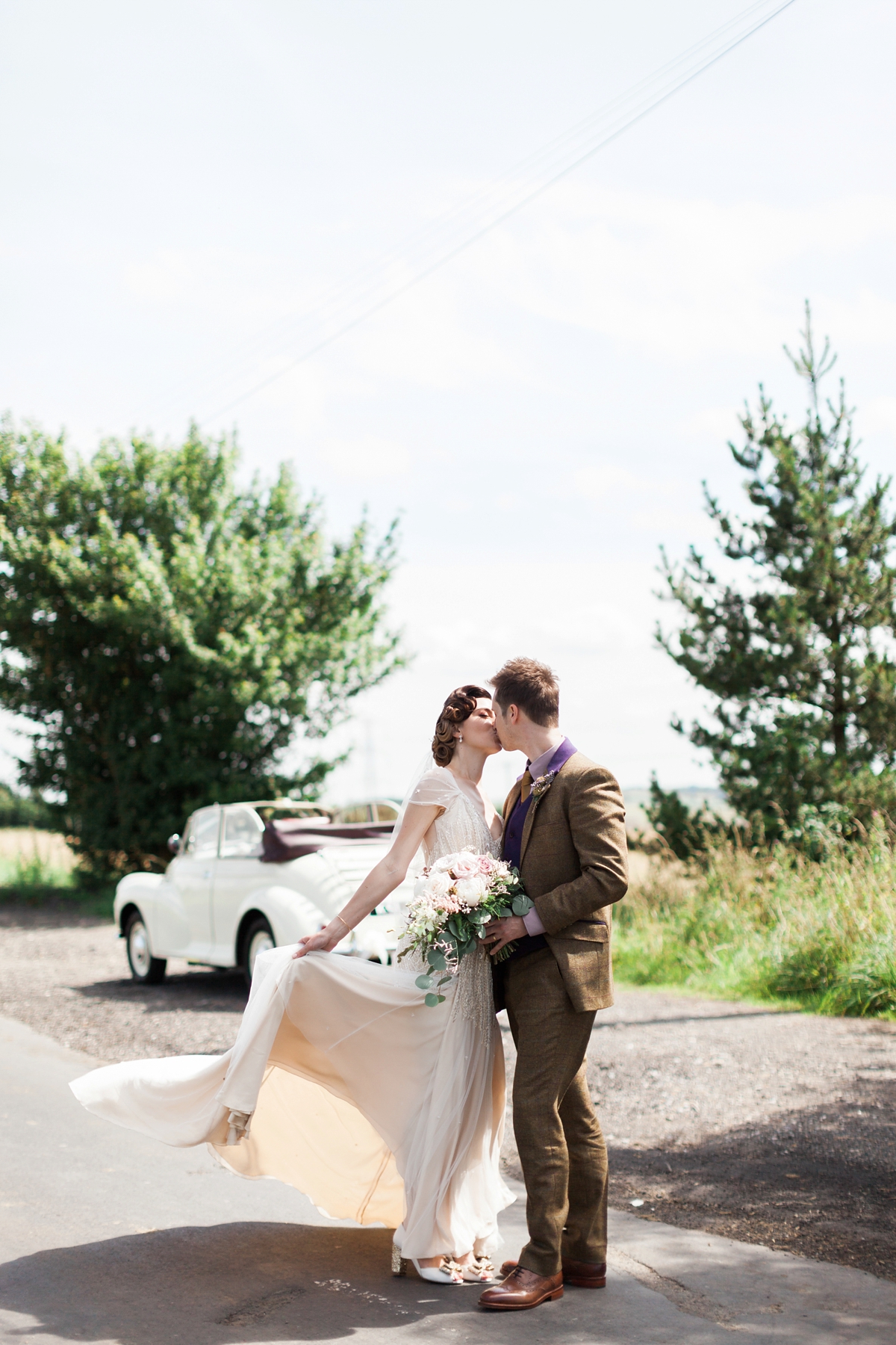 willow jenny packham 1920s countryside wedding 26