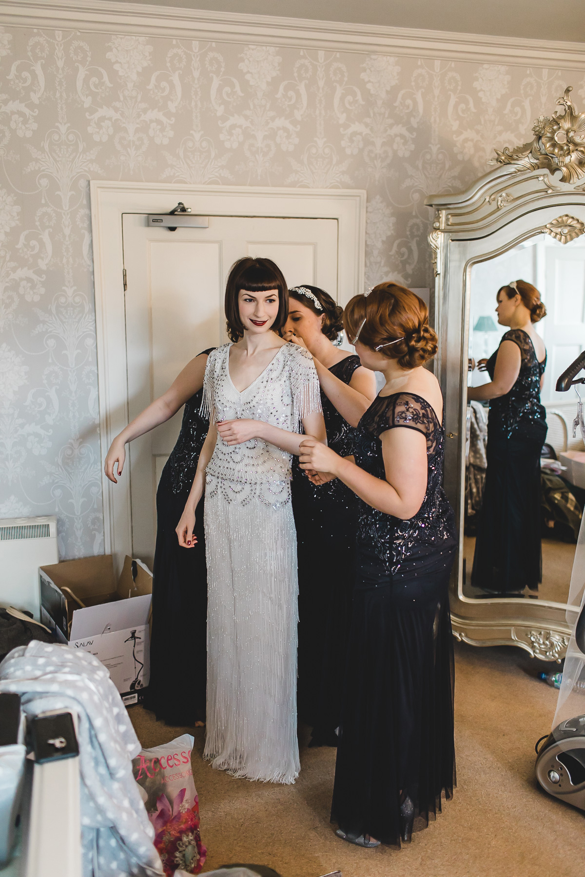 16 An Art Deco inspired glamorous winter wedding