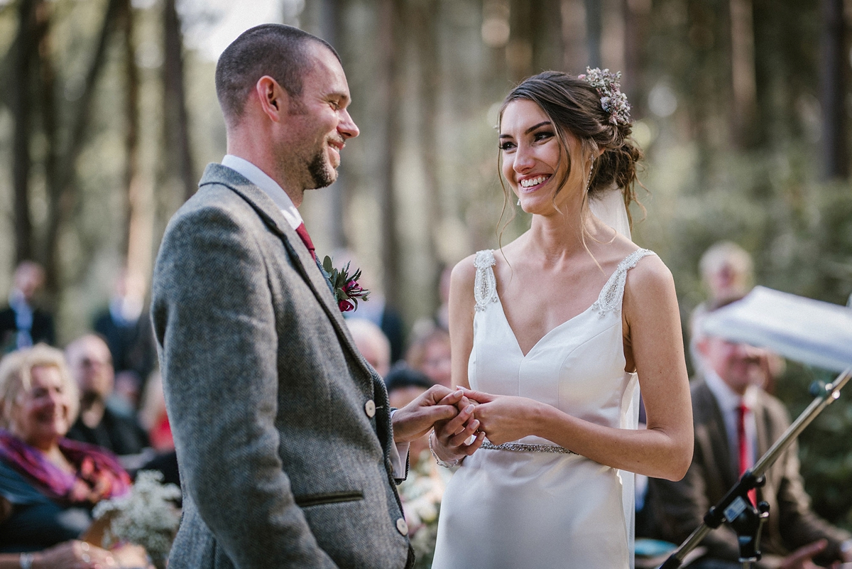 24 A Justin Alexander gown for a romantic outdoor wedding