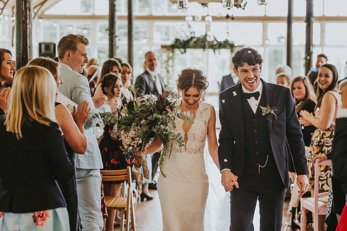25 A Zavana dress for a wild and rustic DIY wedding - A Zavana Bridal Gown For A Wild And Rustic DIY Wedding 25 A Zavana dress for a wild and rustic DIY wedding