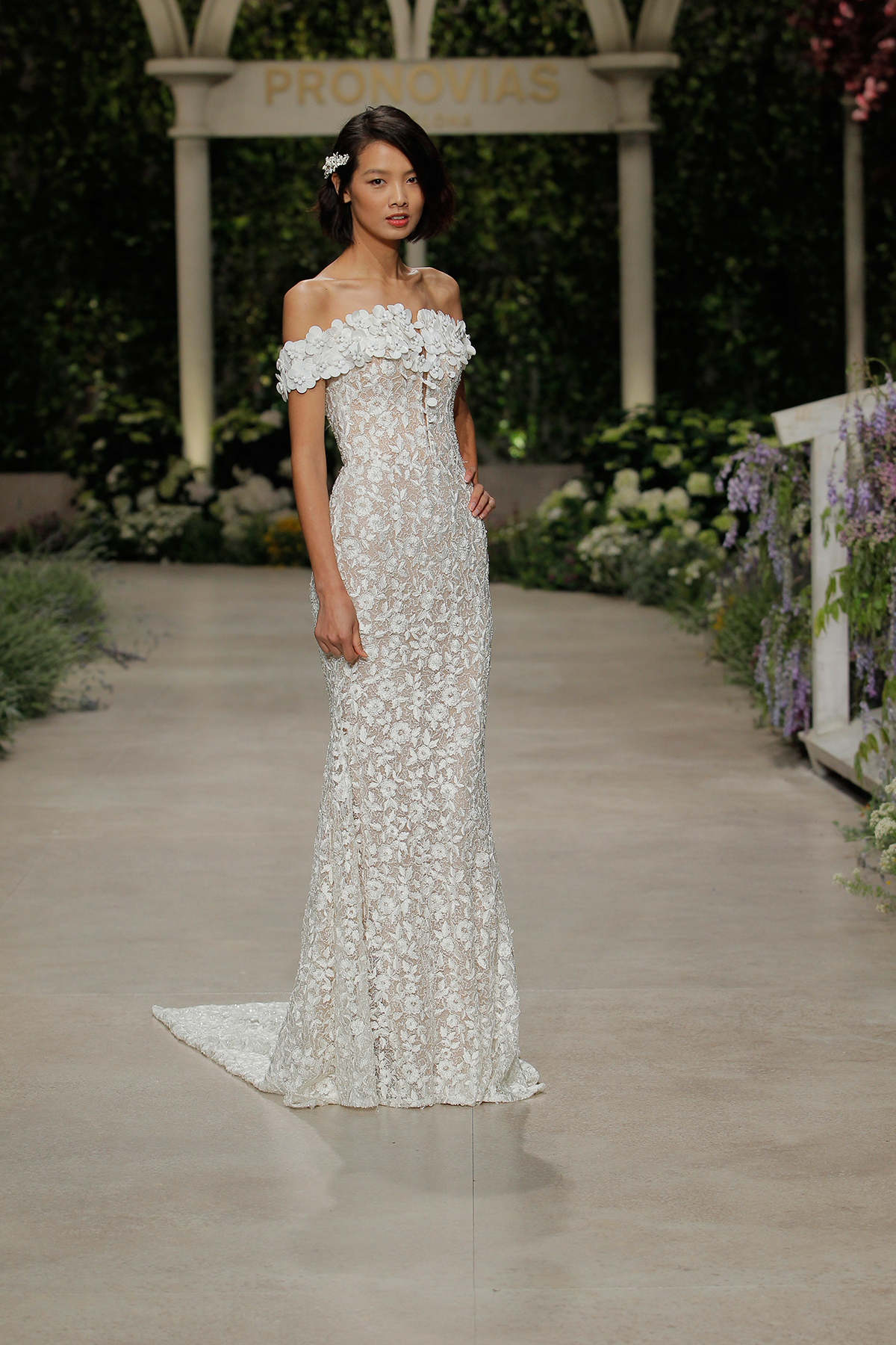 31 Pronovias In Bloom Official Show Shots 1