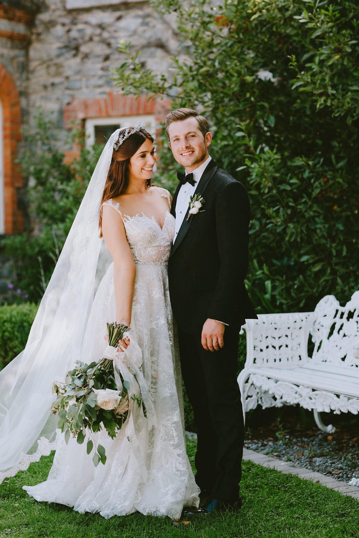 33 A Liz Martinez bride and glamorous Irish wedding