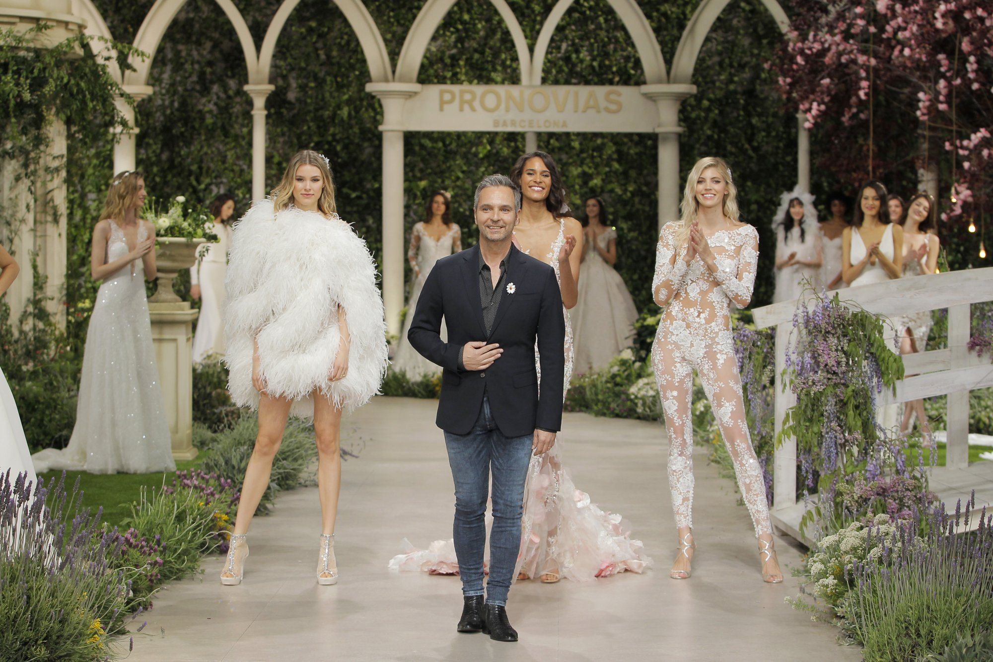 49 Pronovias In Bloom Official Show Shots