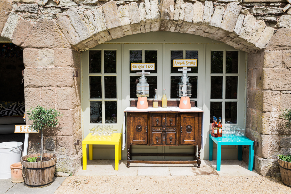 5 Beaded 1920s inspired wedding dress and colourful barn wedding