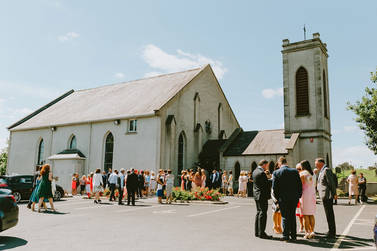 8 A Liz Martinez bride and glamorous Irish wedding