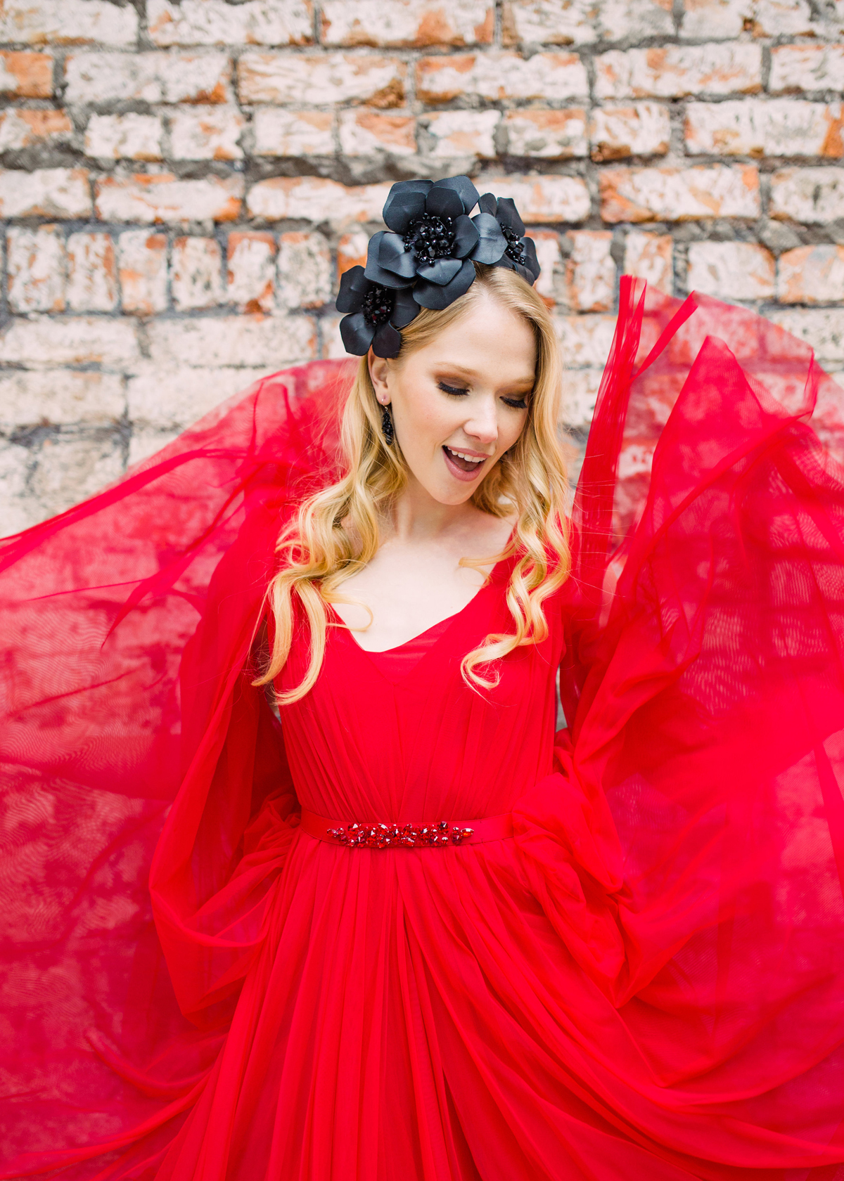 Calla Headdress Hermione Harbutt AmyOBoyle Photography 1295 pounds 7 - Modern, Contemporary and Avant Garde Occasionwear Headpieces by Artisan Designer Hermione Harbutt Calla Headdress Hermione Harbutt AmyOBoyle Photography 1295 pounds 7