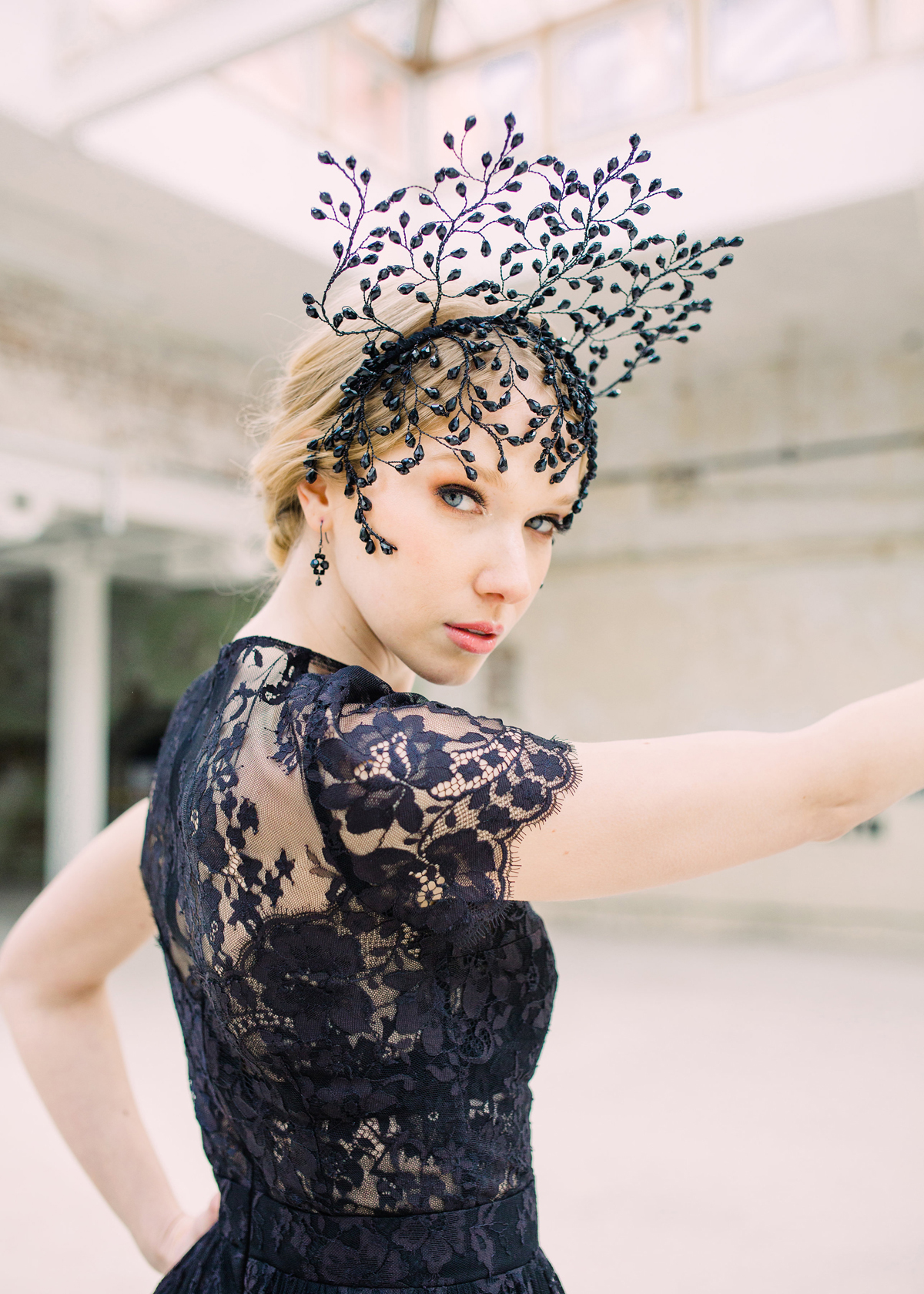 Ursula Headdress Hermione Harbutt AmyOBoyle Photography 38 2895 pounds. - Modern, Contemporary and Avant Garde Occasionwear Headpieces by Artisan Designer Hermione Harbutt Ursula Headdress Hermione Harbutt AmyOBoyle Photography 38 2895 pounds.