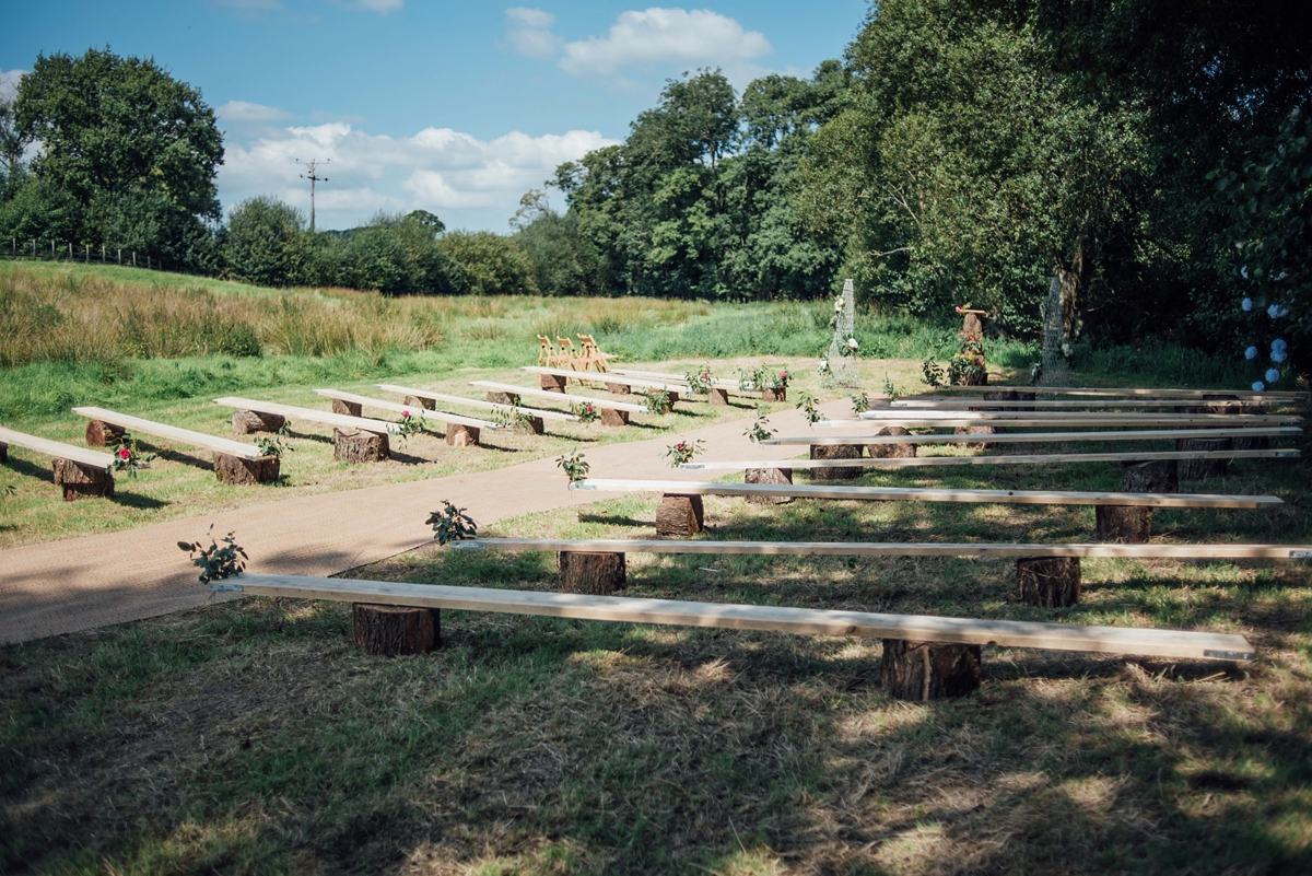 14 A handmade and natural outdoor wedding in Devon