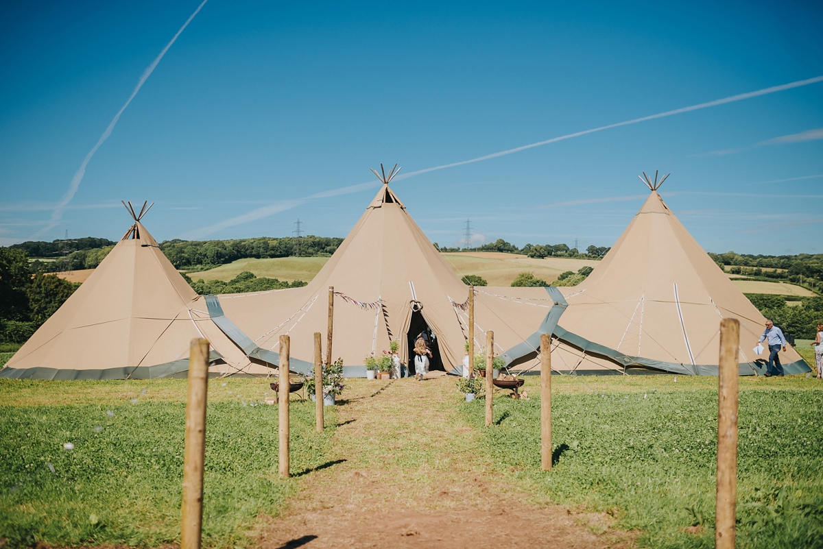 20 A Sassi Holford gown for a festival style tipi wedding