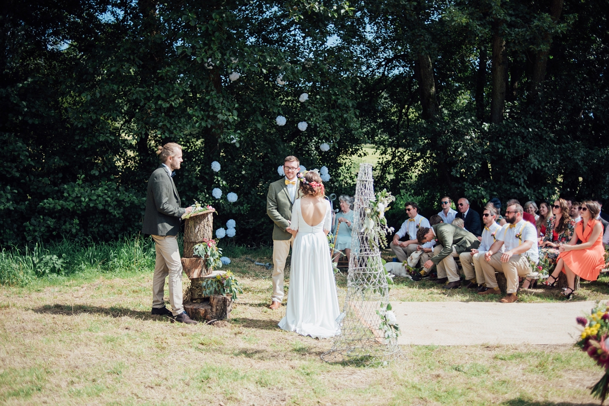 22 A handmade and natural outdoor wedding in Devon