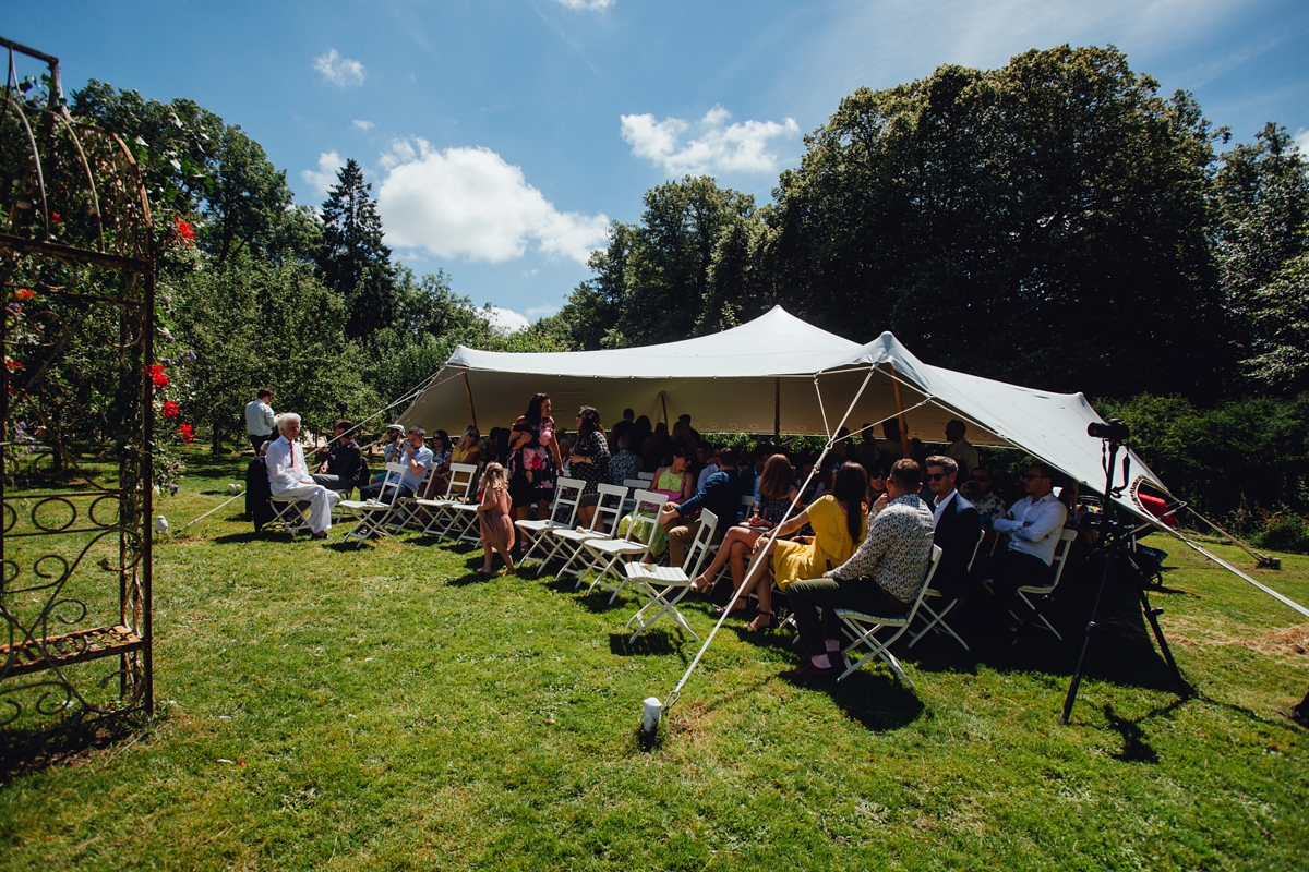 3 A fun summer disco wedding