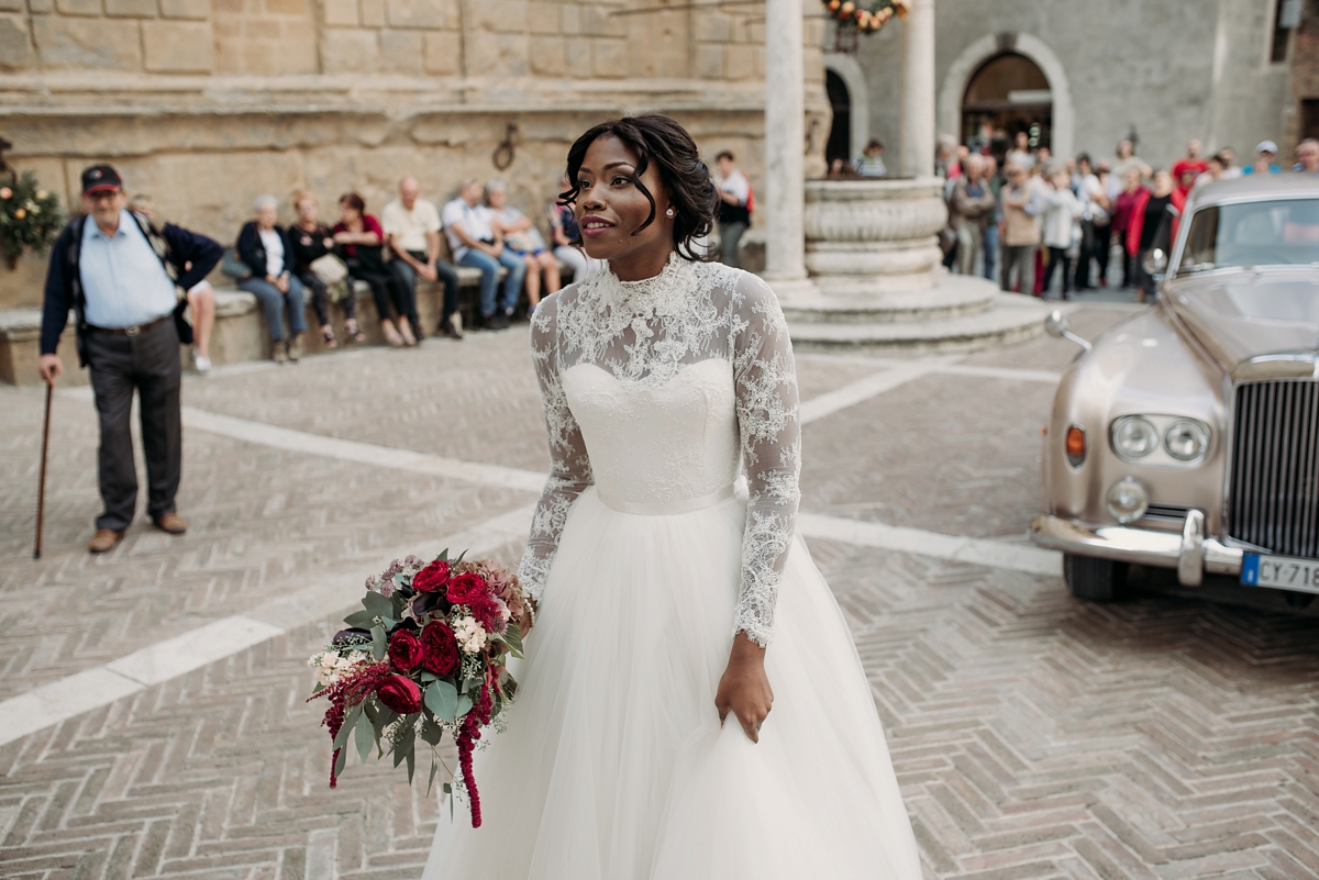 32 A glamorous wedding in an Italian villa