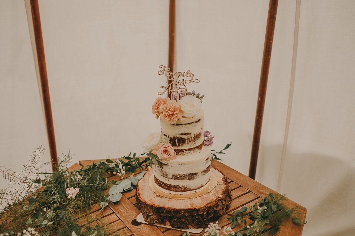 34 A festival inspired woodland wedding