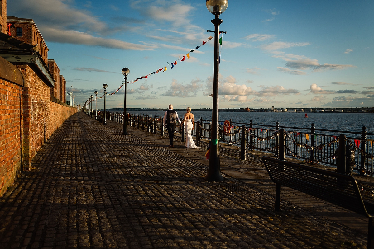 38 A Sassi Holford gown for a classy Liverpool city centre wedding