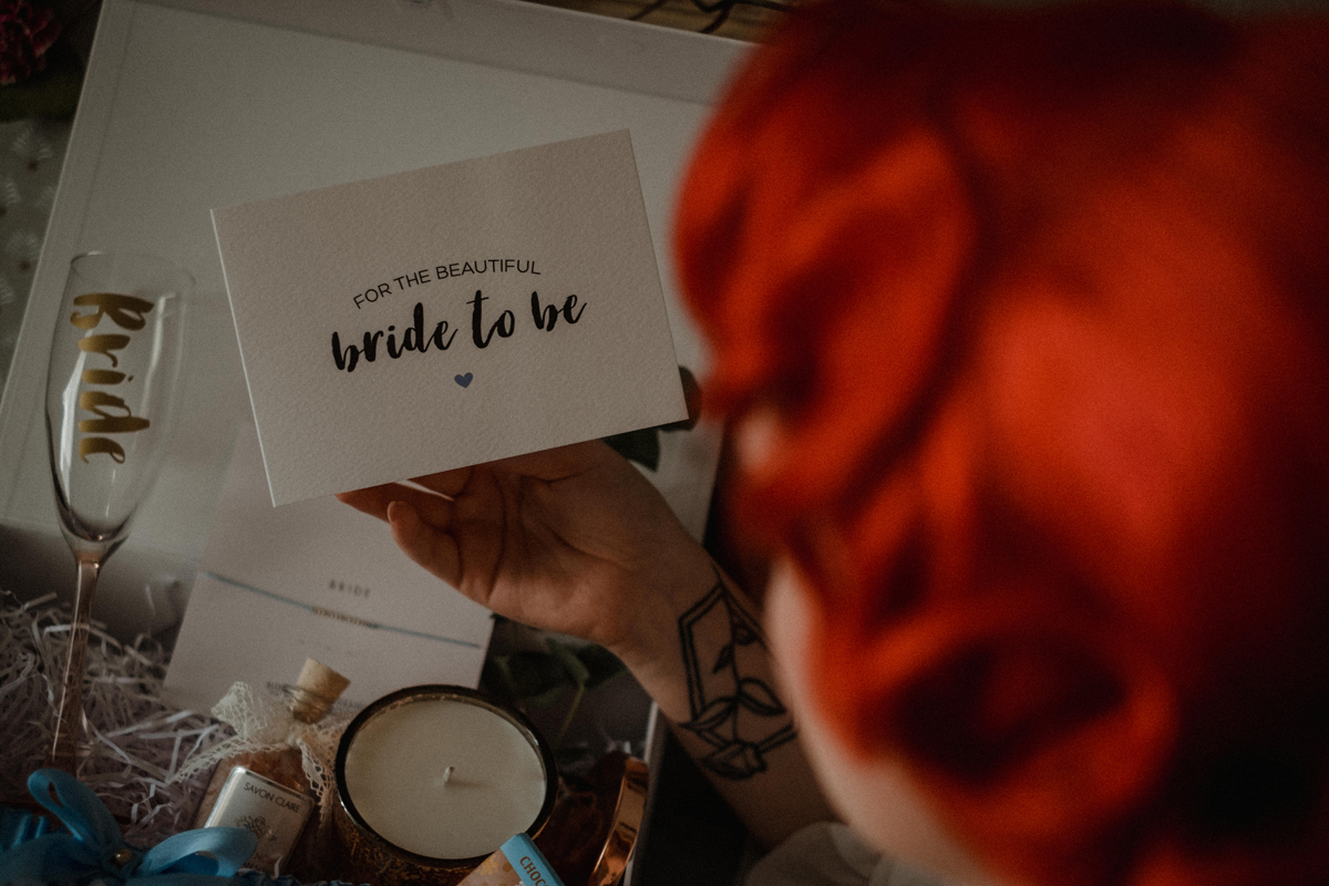 130 Tasteful elegant and glamorous retro inspired bridal boudoir