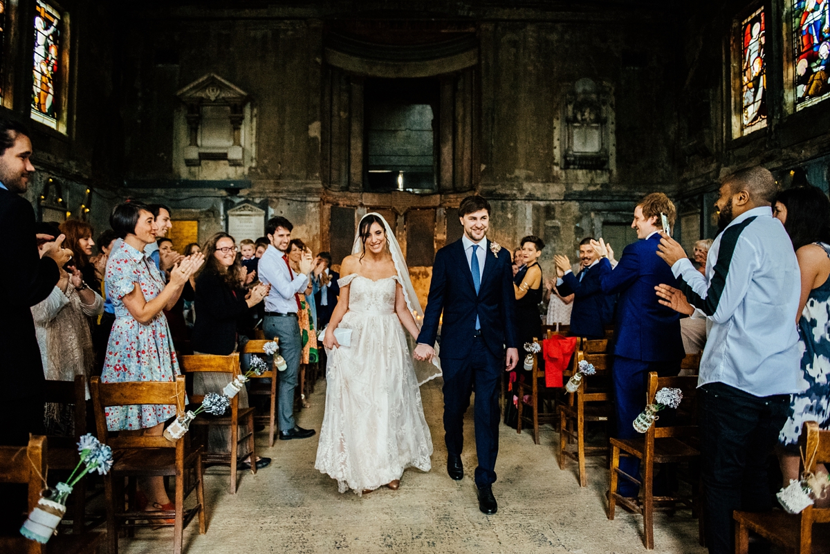 16 A blush pink Suzanne Harrington dress for a vintage inspired London pub wedding