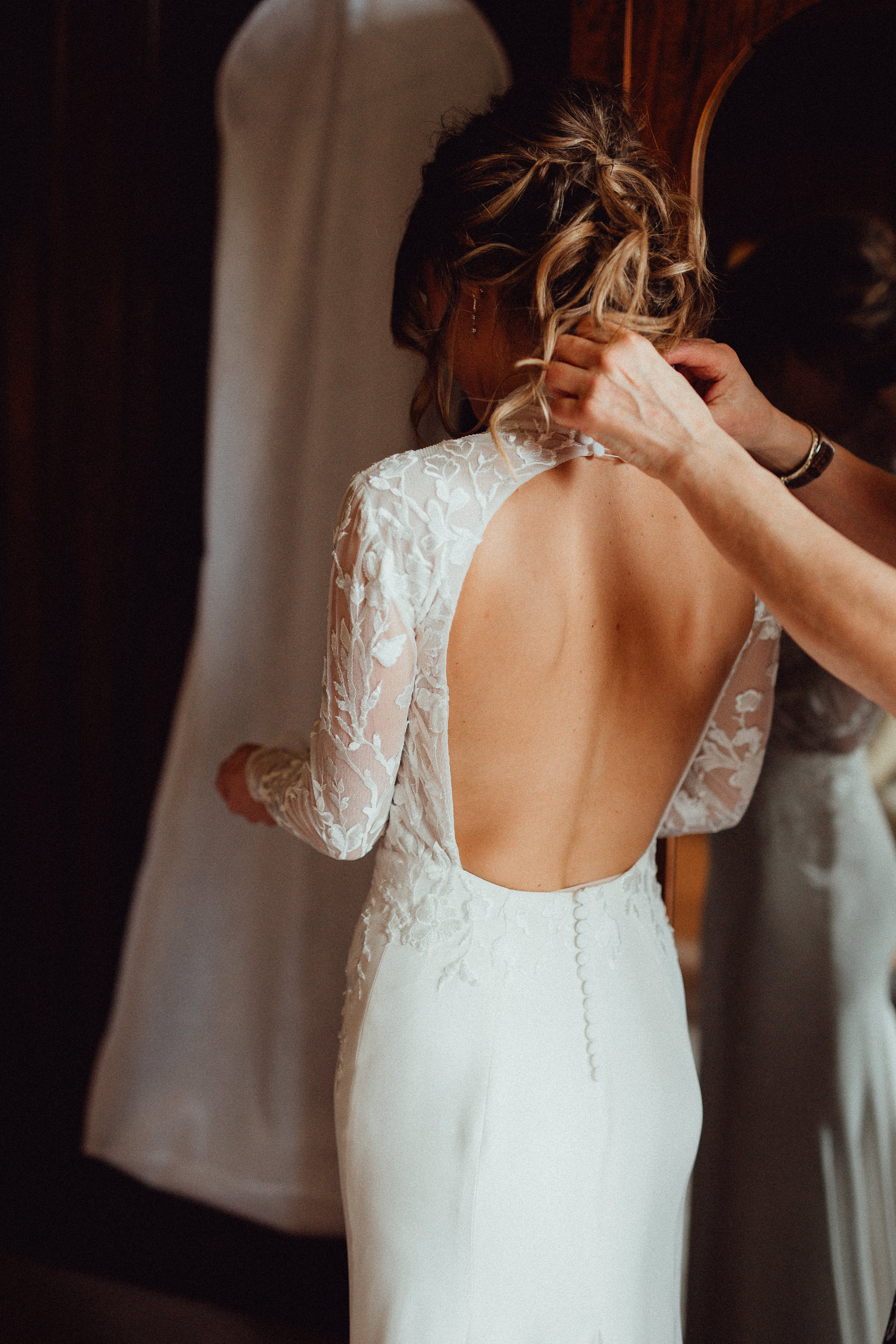 2 An Emma Beaumont backless wedding dress