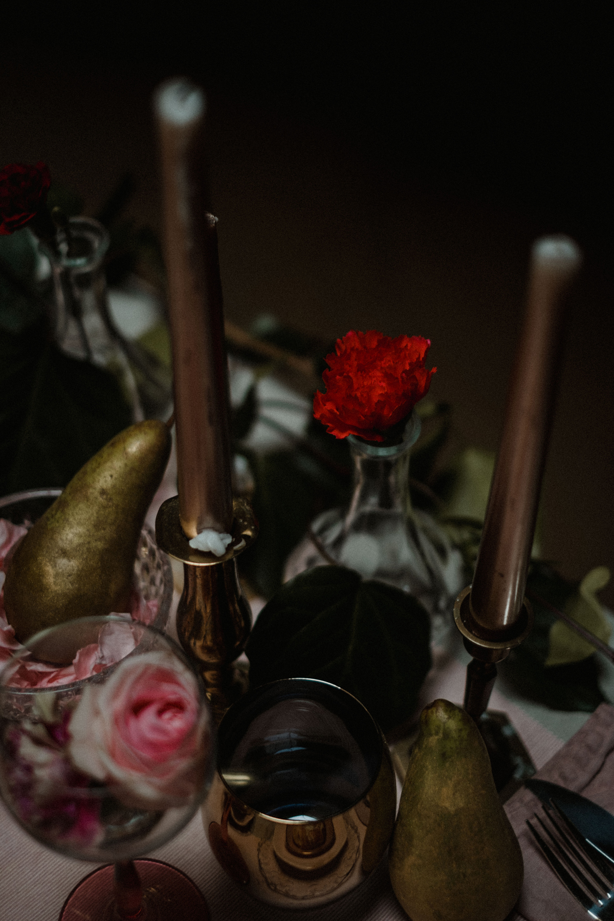 22 Tasteful elegant and glamorous retro inspired bridal boudoir