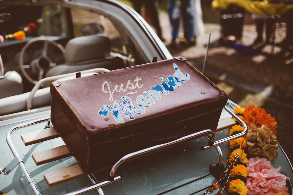 23 A quirky modern and colourful disused lighthouse wedding