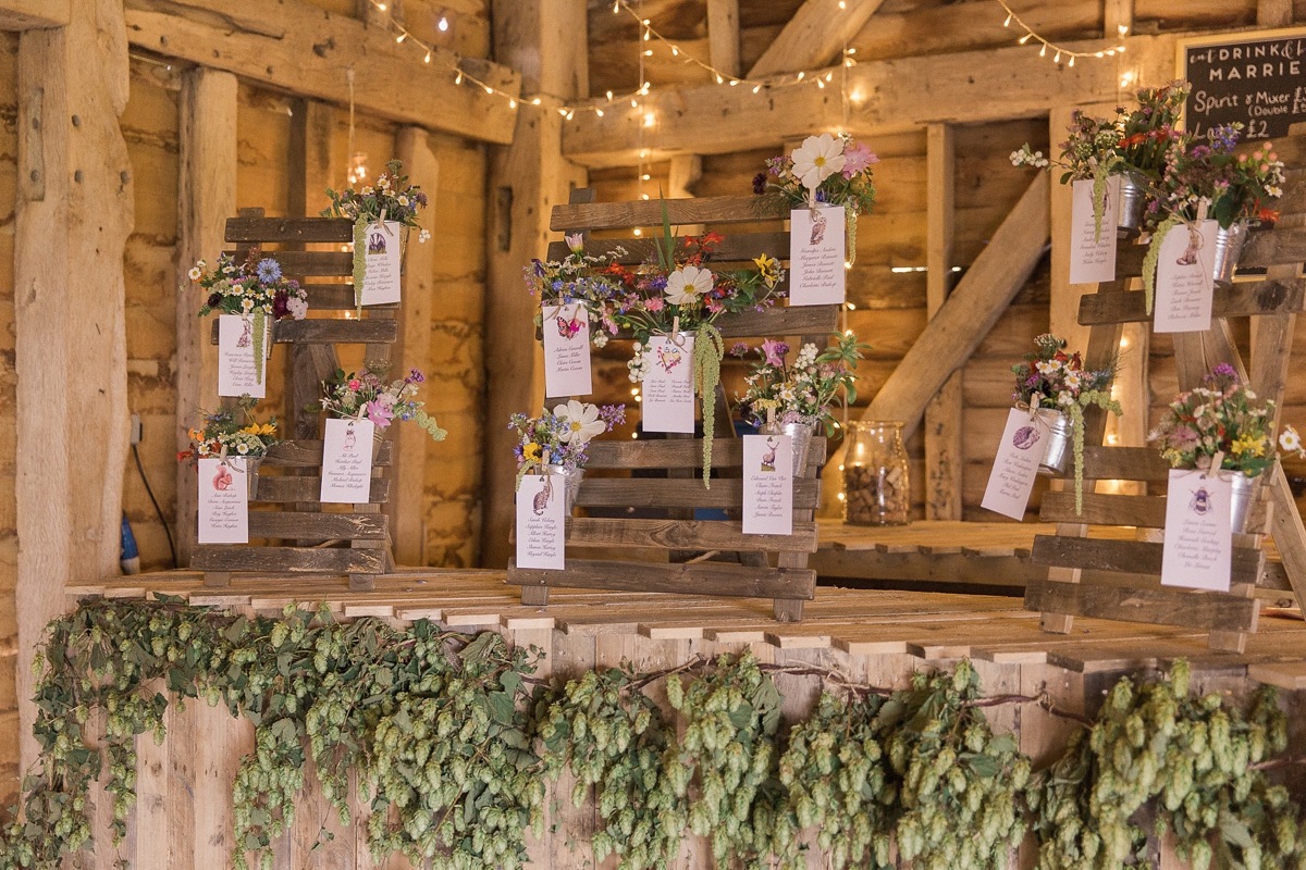 30 A Raimon Bundo dress for a DIY colourful and charming barn wedding