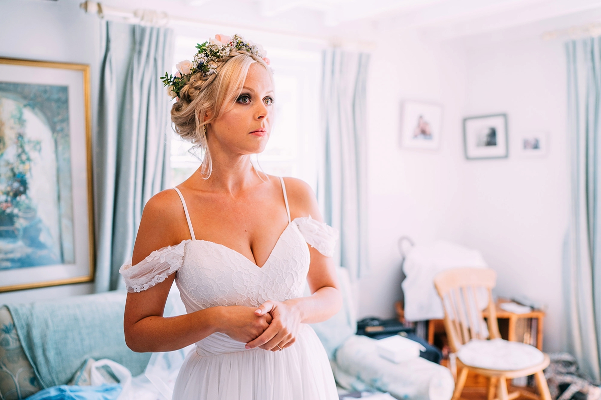 4 A beautiful summery Midsummer Nights Dream inspired wedding