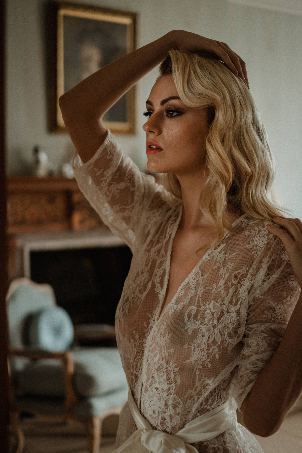 41 Tasteful elegant and glamorous retro inspired bridal boudoir