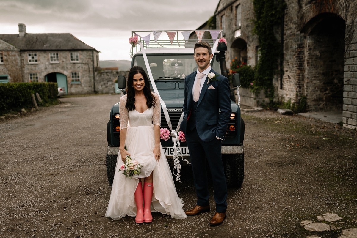 48 A Naomi Neoh bride and her romantic country house wedding