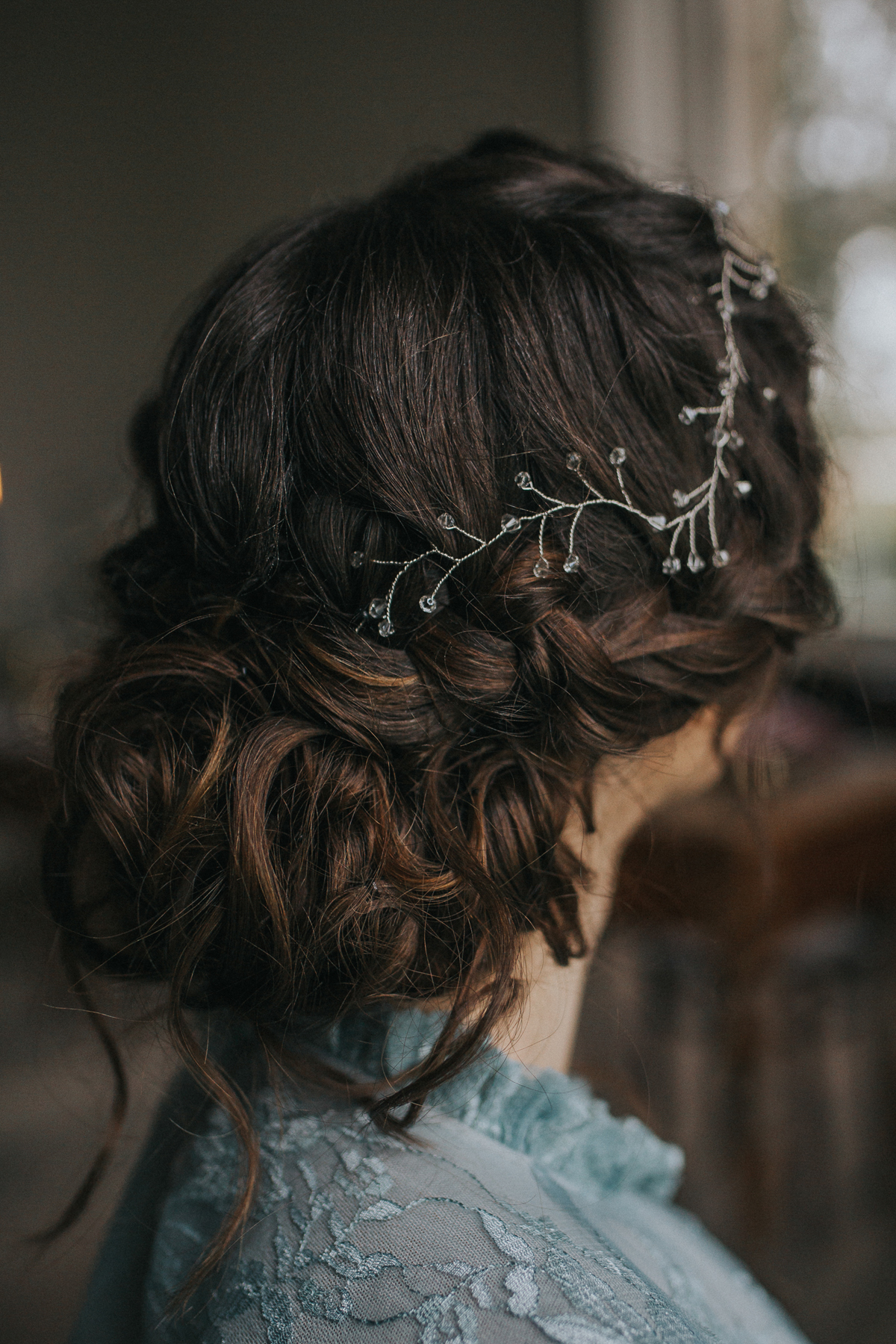 57 A celestial and Ultra Violet Pantone colour of the year 2018 inspired wedding editorial