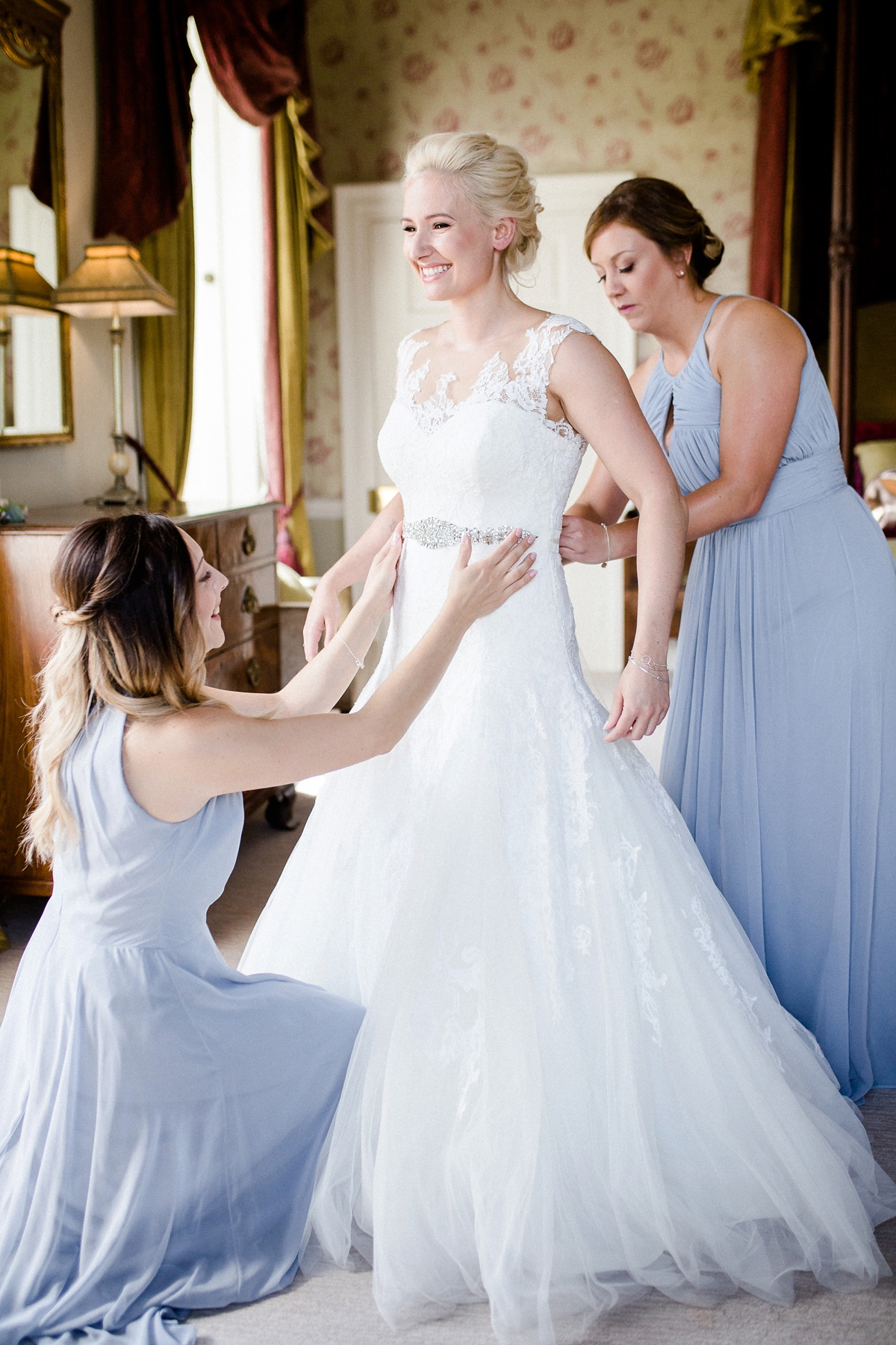6 An elegant Pronovias gown for a classic country house wedding