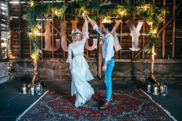 Whisky and Roses: A Delightful Barn Wedding Editorial