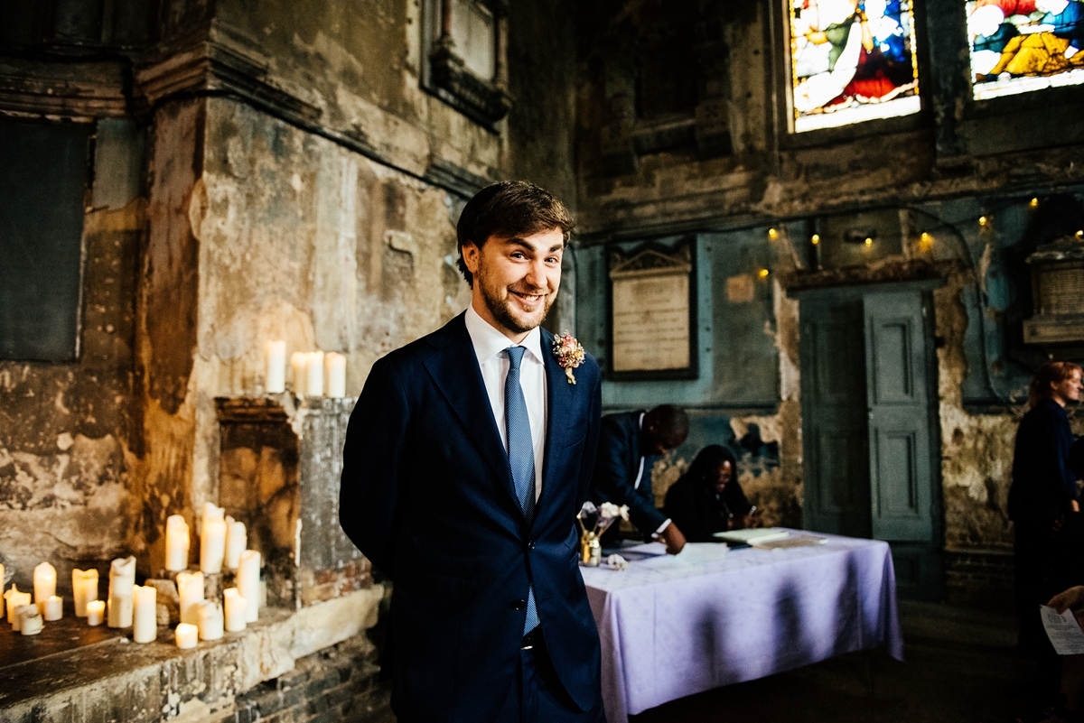 7 A blush pink Suzanne Harrington dress for a vintage inspired London pub wedding