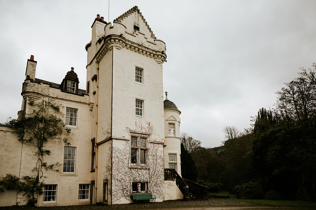 7 An intimate Scottish castle wedding