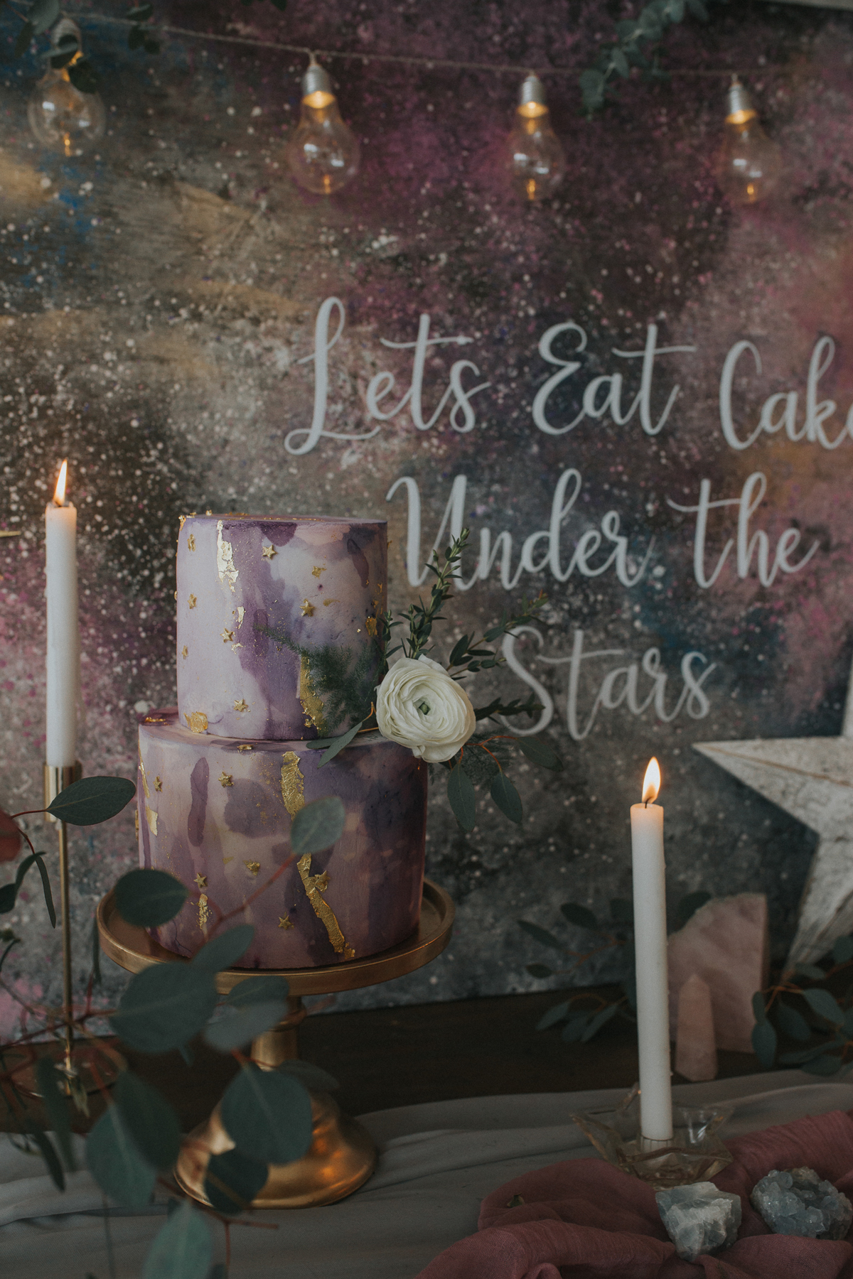 80 A celestial and Ultra Violet Pantone colour of the year 2018 inspired wedding editorial