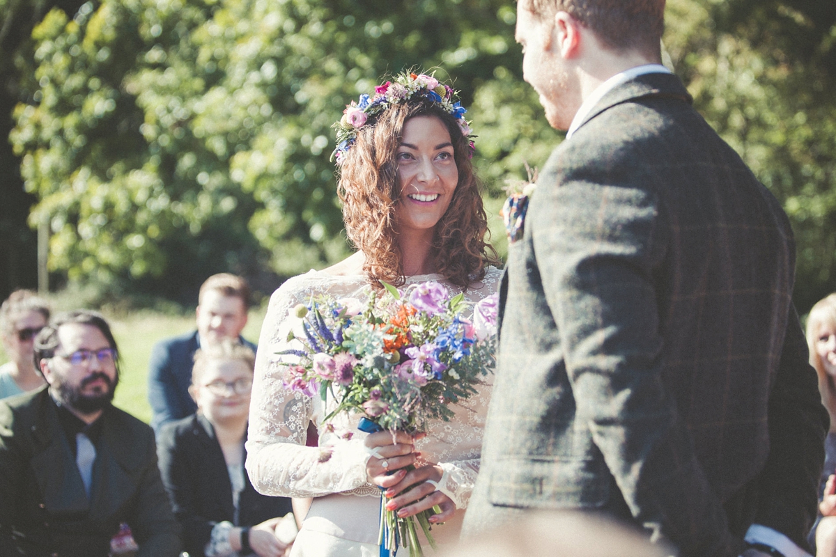 20 A colourful woodland wedding