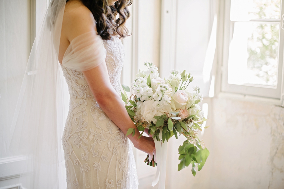 21 A Monique Lhuillier gown for a romantic summer villa wedding on Lake Como in Italy