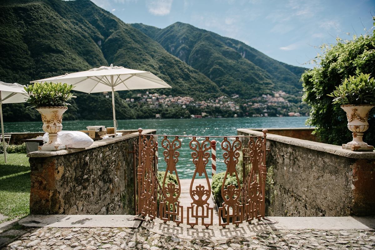 7 A Monique Lhuillier gown for a romantic summer villa wedding on Lake Como in Italy