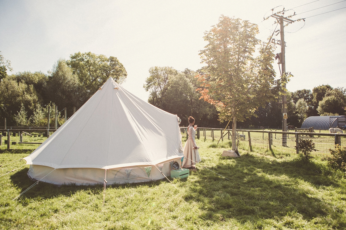 7 A colourful woodland wedding