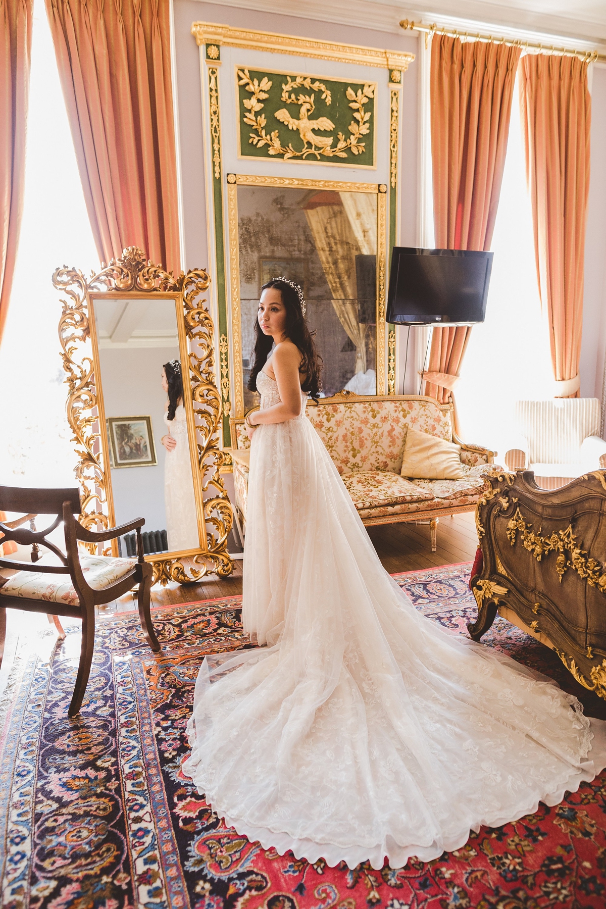 7 Friends and family focussed wedding at an English country house - A Bespoke Gown For A Friends And Family Focused Day At An English Country House 7 Friends and family focussed wedding at an English country house