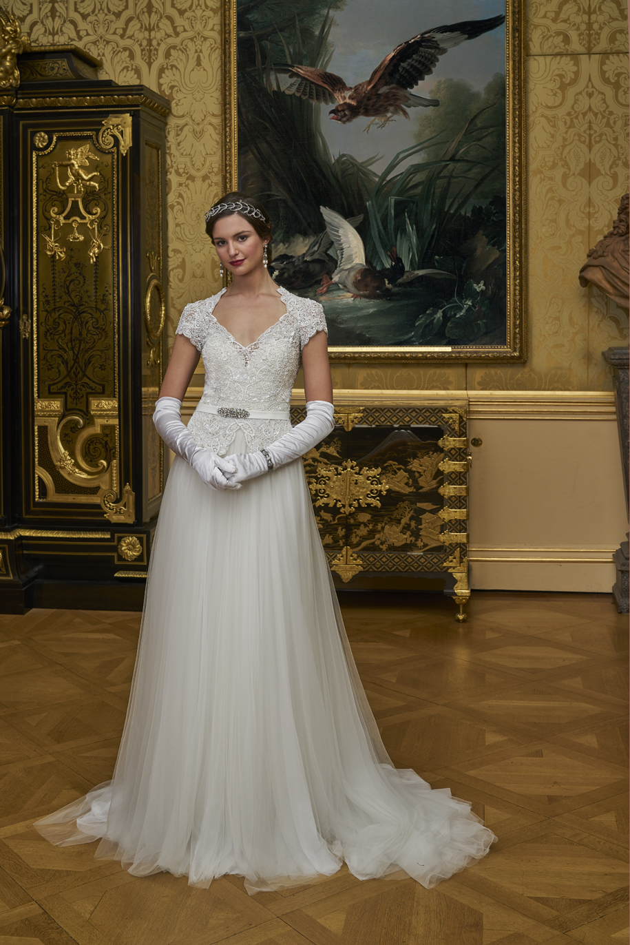Eliza Jane Howell wedding dress Veneto