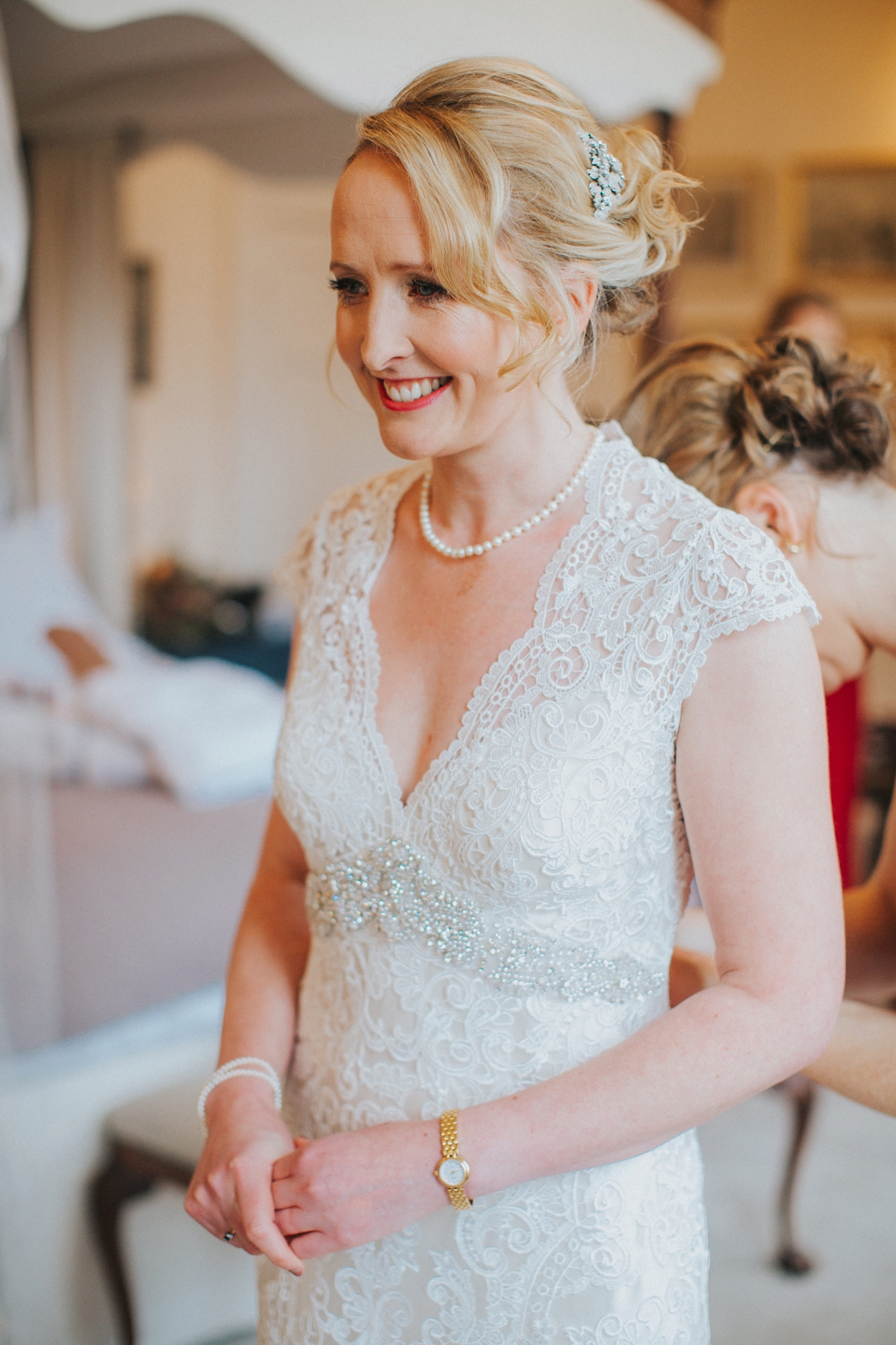 02 A Kenneth Williams gown for a rustic country house wedding on Valentines Day. Image by Lisa Webb Photography