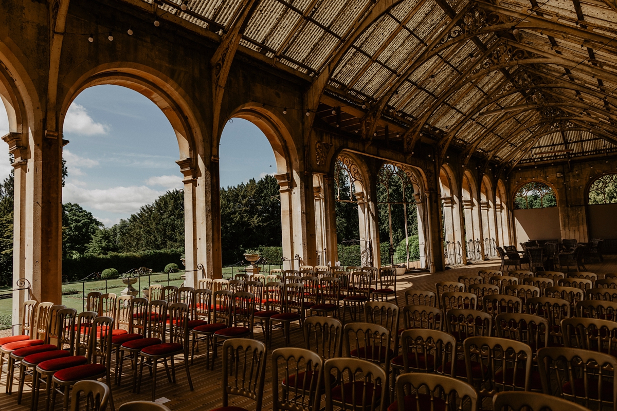 07 Jenny Packham glamour for a country house wedding at Grittleton House. Photography by Benjamin Stuart Wheeler