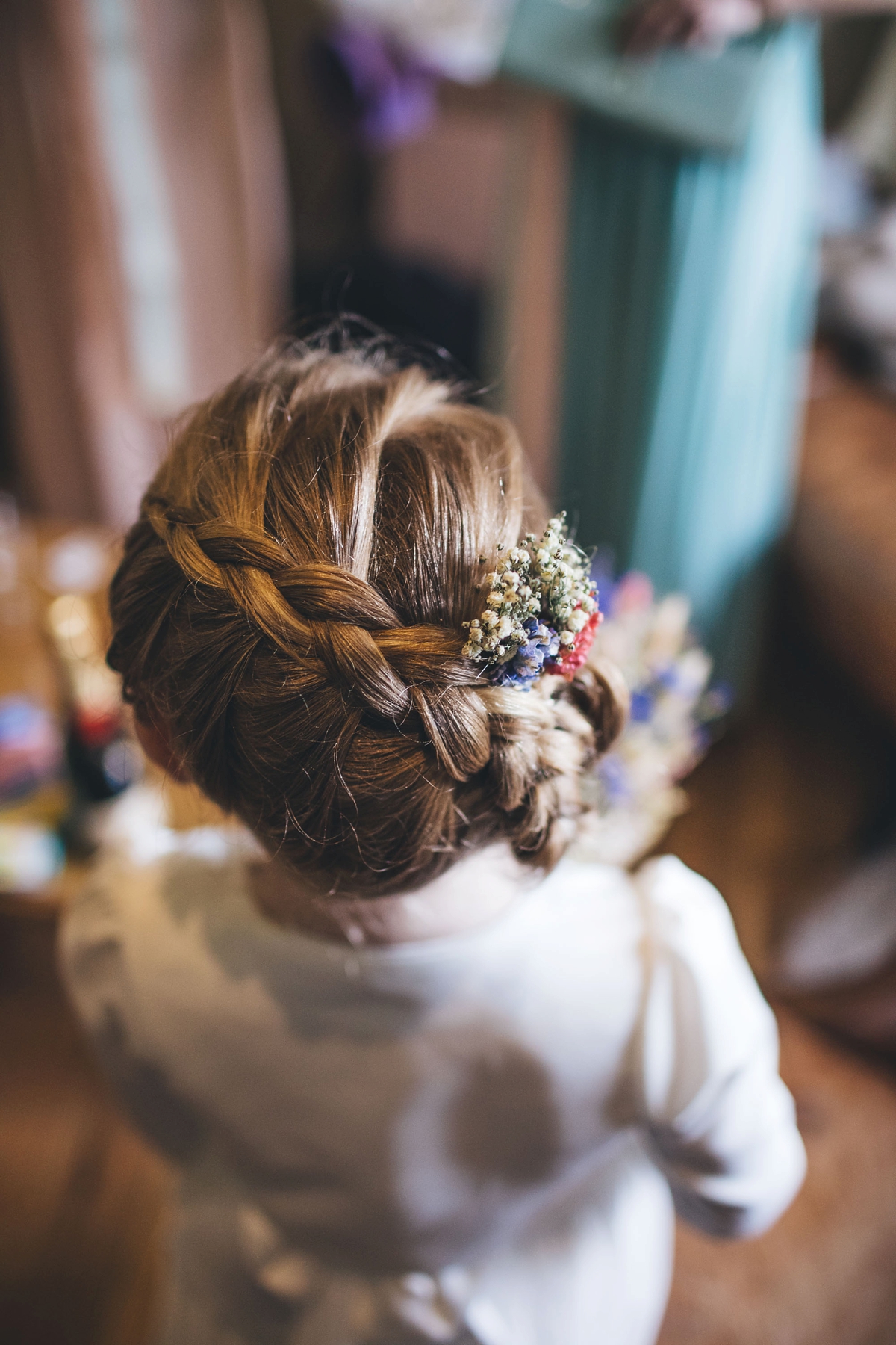 11 A Lambert Creations dress and dried flowers for a rustic barn wedding and online dating love story