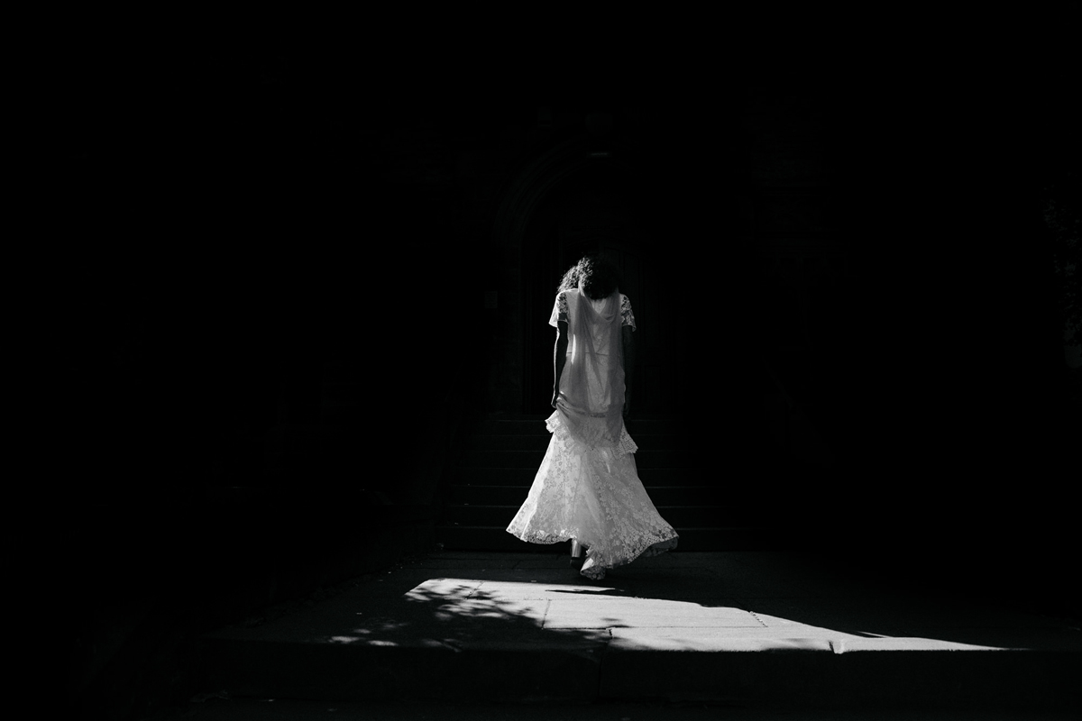 12 A modern day Baz Luhrmann inspired Romeo Juliet wedding editorial by The Wedding Enthusiast