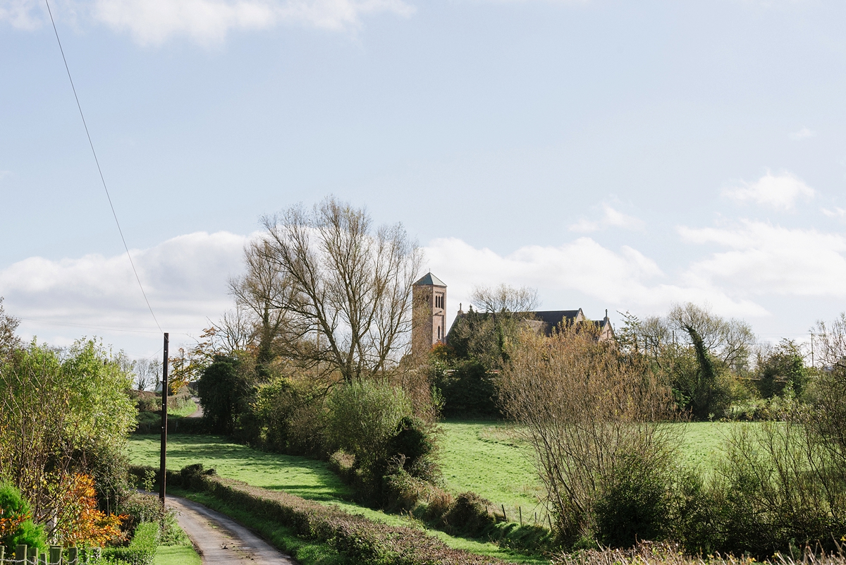 14 A Badgley Mischka Dress for a Timeless Irish Castle wedding