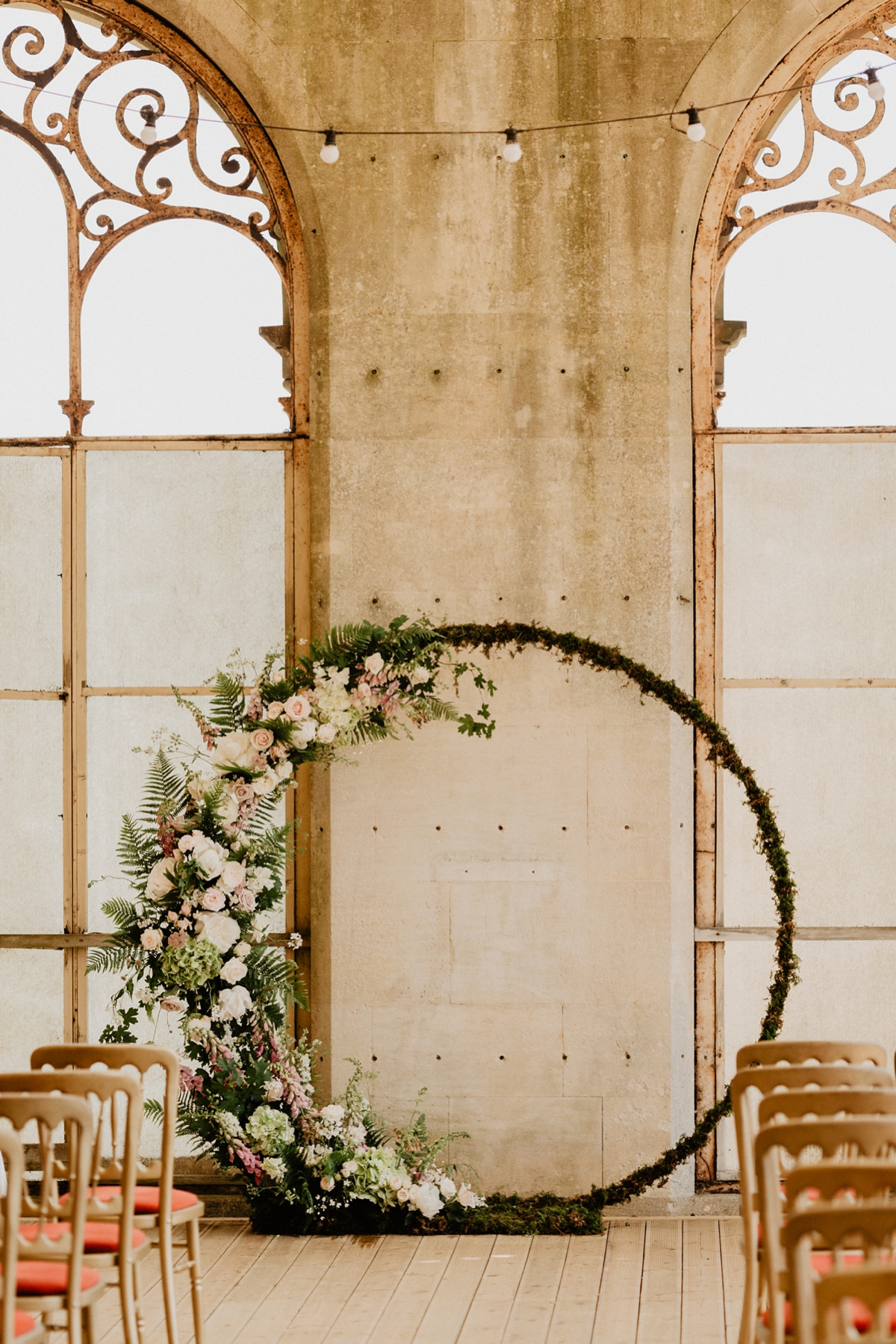 15 Jenny Packham glamour for a country house wedding at Grittleton House. Photography by Benjamin Stuart Wheeler